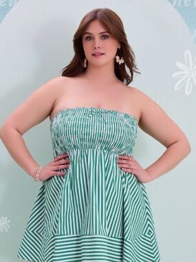 🌾 ARULA Smocked Striped & Strapless Mini Dress 💚